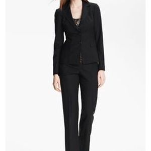 Classique Entier Suit - Petite